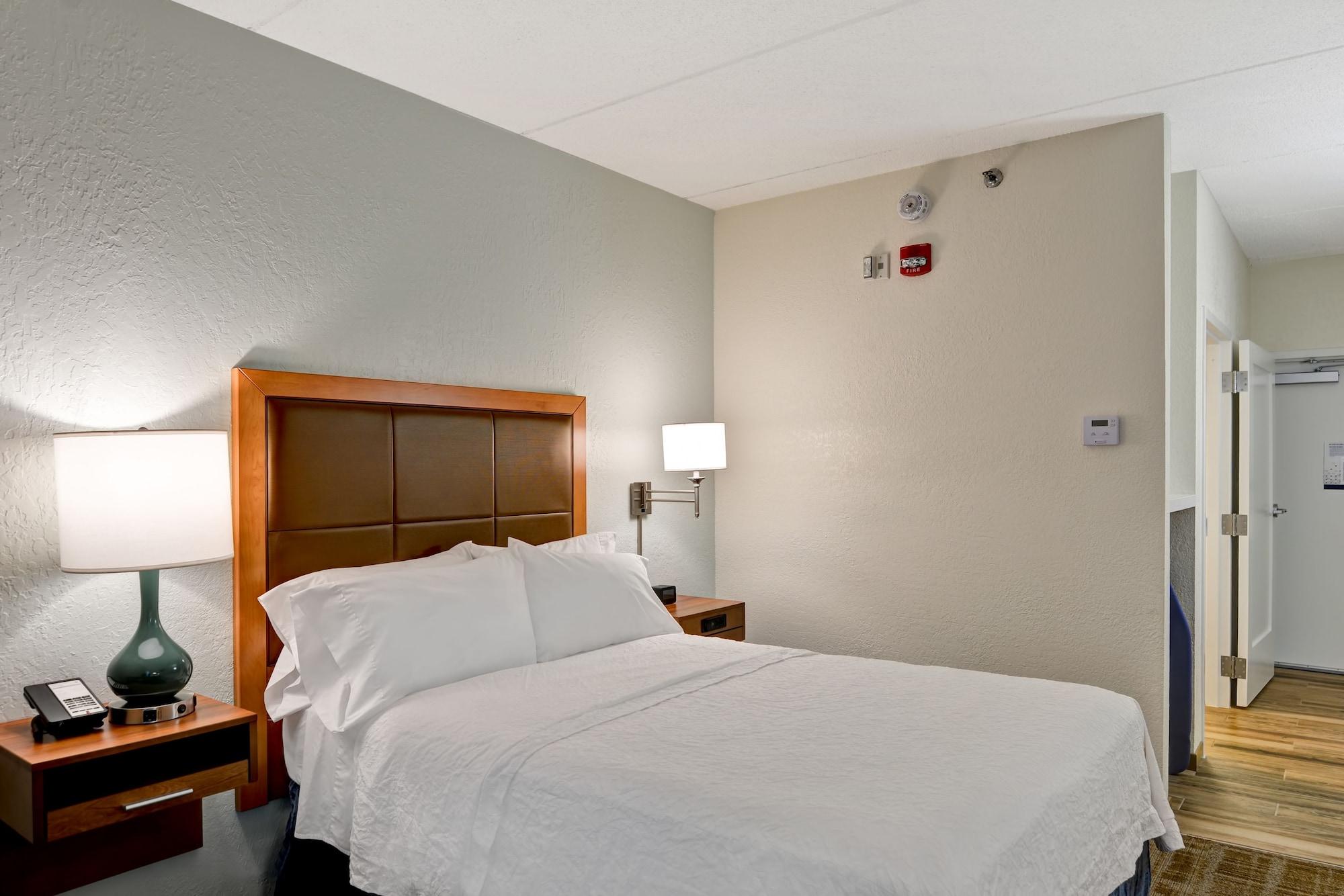 Hampton Inn By Hilton מילפורד מראה חיצוני תמונה