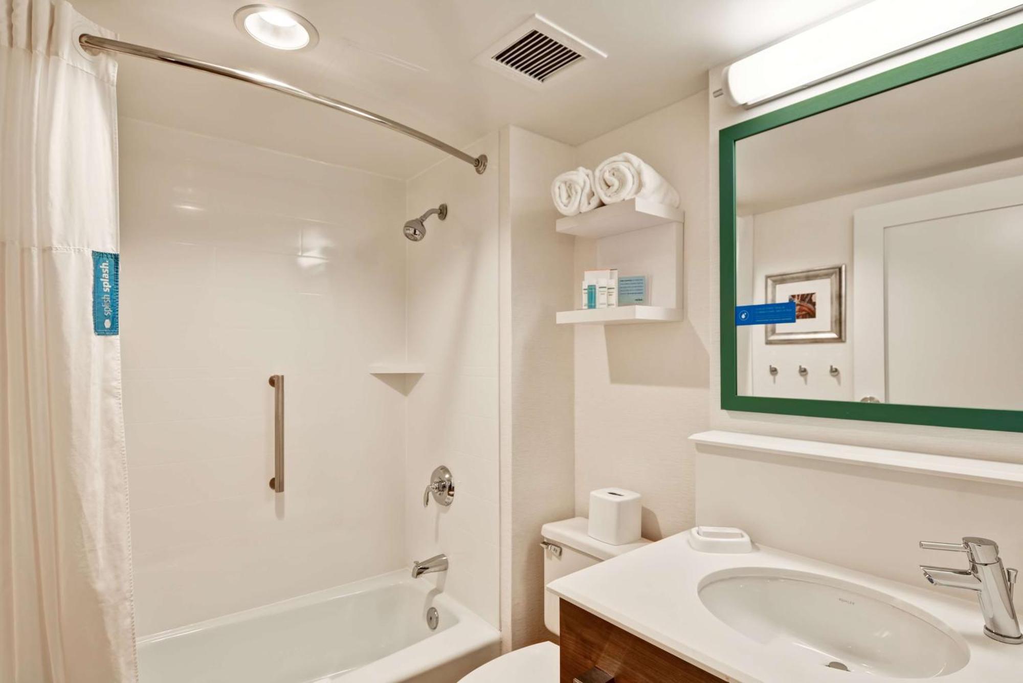 Hampton Inn By Hilton מילפורד מראה חיצוני תמונה