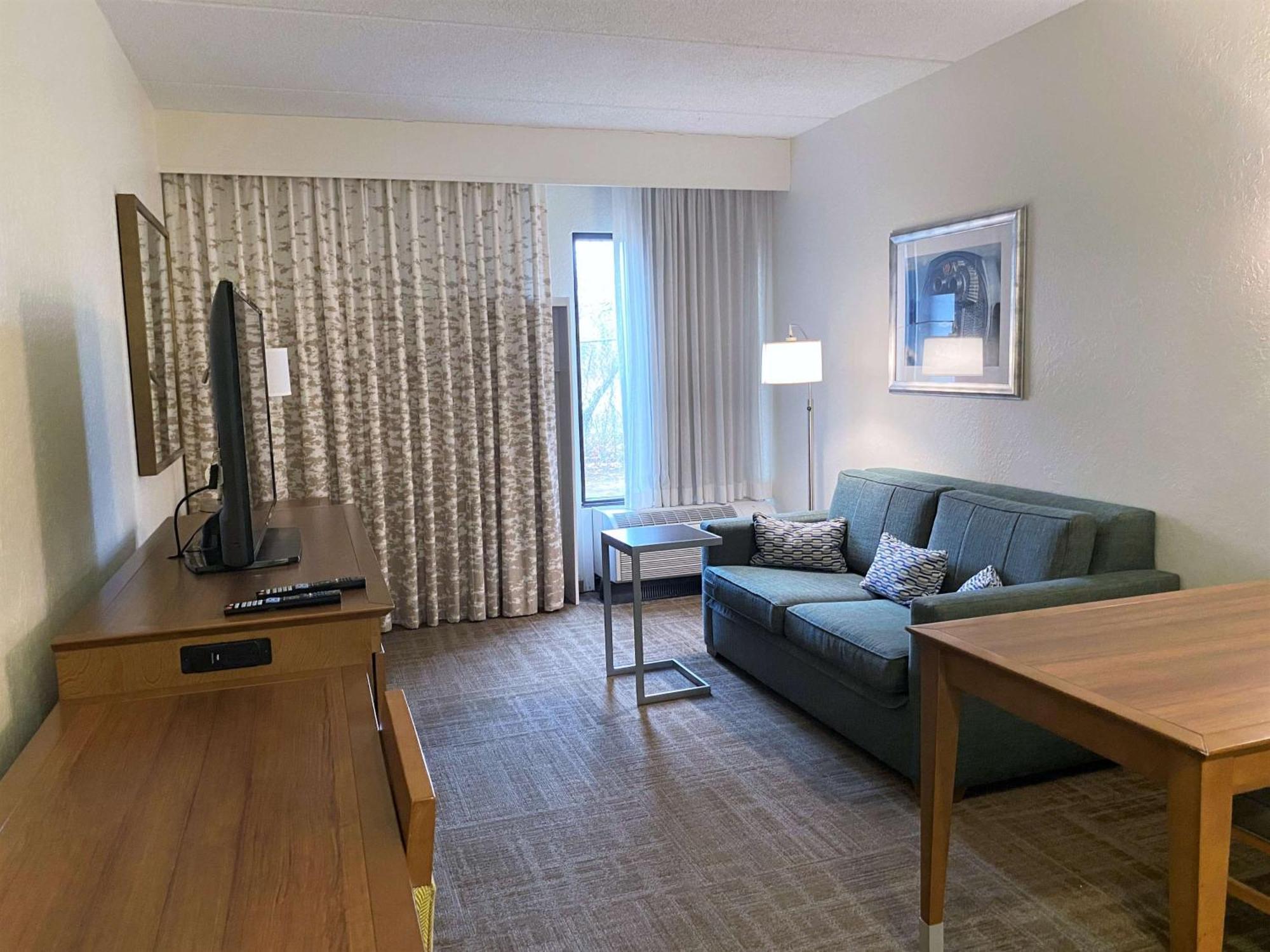 Hampton Inn By Hilton מילפורד מראה חיצוני תמונה