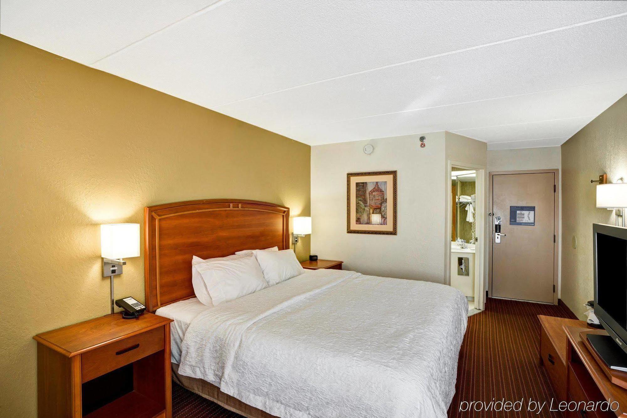 Hampton Inn By Hilton מילפורד מראה חיצוני תמונה